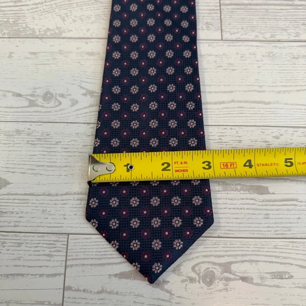 Lands End, Floral, Purple‎ / Navy, 100% Silk Necktie